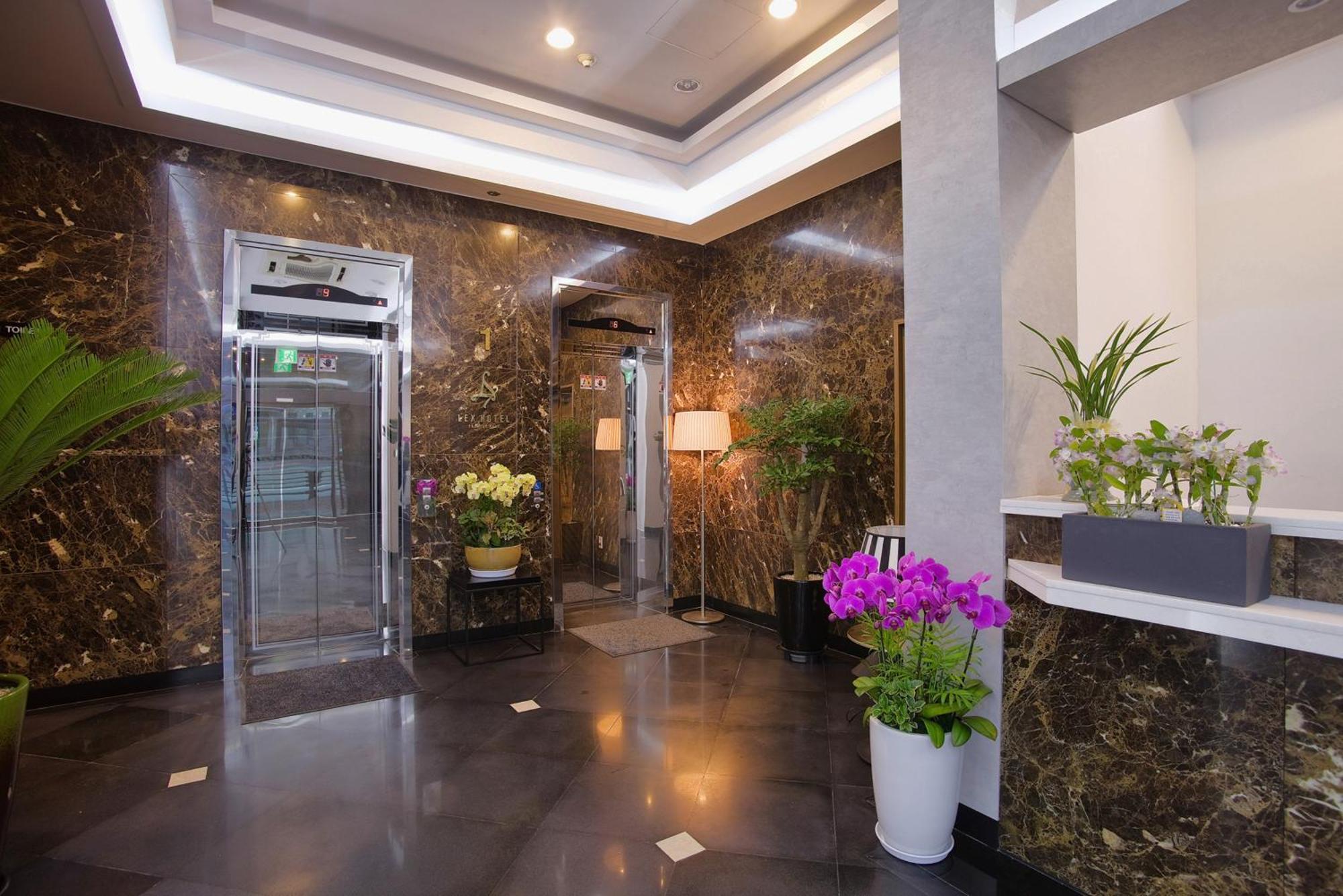 Lex Tourist Hotel, Seoul